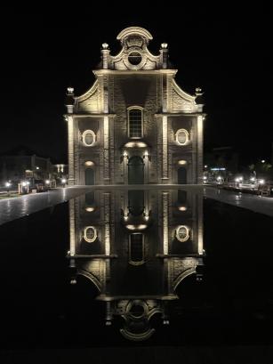Sint-Ludgeruskerk bij avond